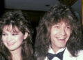 Como Valerie Bertinelli, a foto de Eddie Van Halen em 1987 é Taylor Swift relacionada
