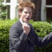 Como começou como a imagem do garoto de festa do príncipe Harry começou, de acordo com o autor real