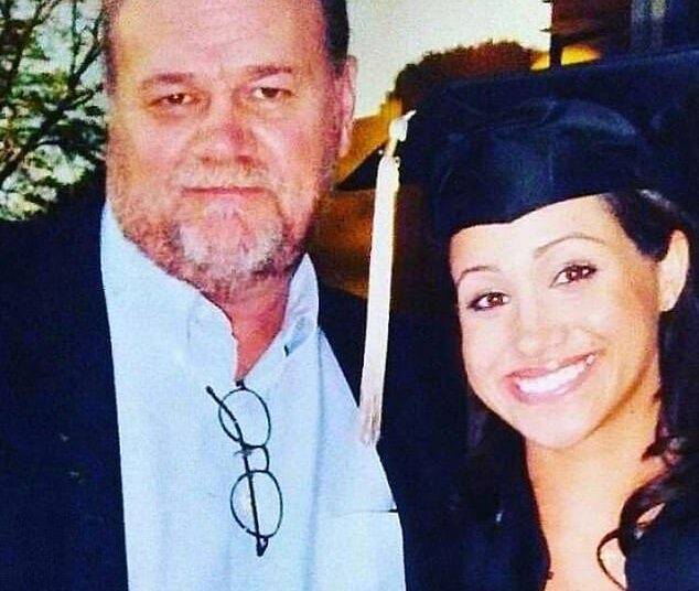 Como o pai de Meghan Markle descreveu sua vida amorosa antes de conhecer o príncipe Harry, de acordo com o autor real
