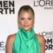 'DWTS' Pro Witney Carson compartilha o post de partir o coração após a perda da família