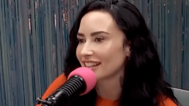 Demi Lovato confessa a 'morrer' para ter uma conversa individual com Lady Gaga: Vídeo