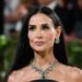 Demi Moore fala a Bruce Willis mudando de personalidade