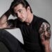 Drake Bell abraça a música latina com o novo single "Break Your Heart"