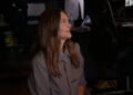 Drew Barrymore visita os estúdios do Canal 2 quando o show chega para a 6ª temporada