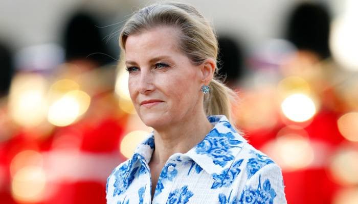 Duquesa Sophie continua seu dever após a morte trágica do membro da família real