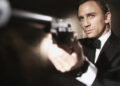 Escritor dos próximos comentários de filmes de James Bond no novo elenco 007