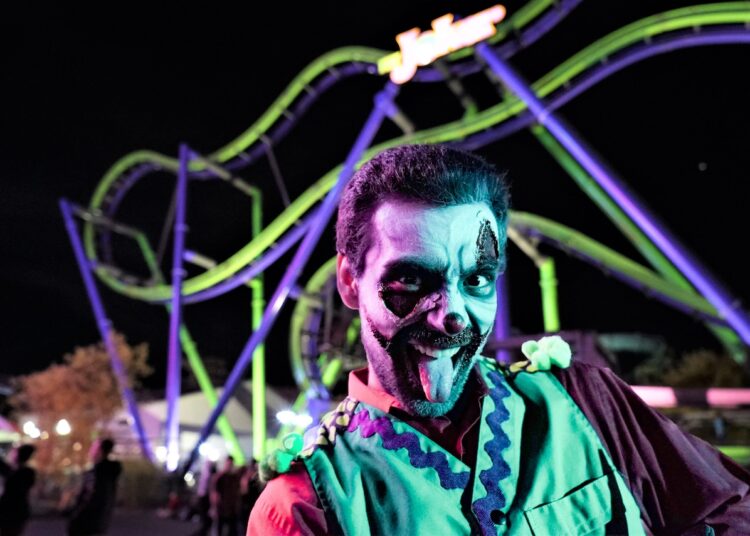 Six Flags