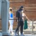 Estrela e modelo de 'Lotus White se casam em Idaho na frente de pais famosos