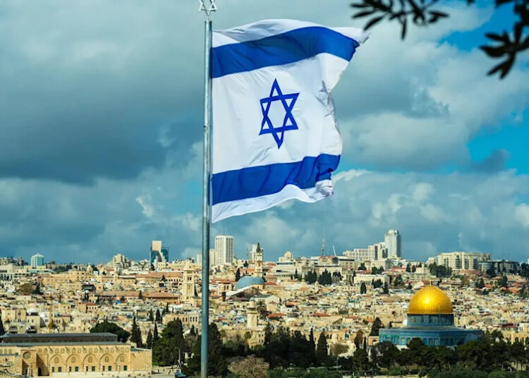 Estrelas de Hollywood como Mayim Bialik, Debra mexendo entre 1.200 boicote ao filme israelense de 1.200 como 'apagamento da arte'