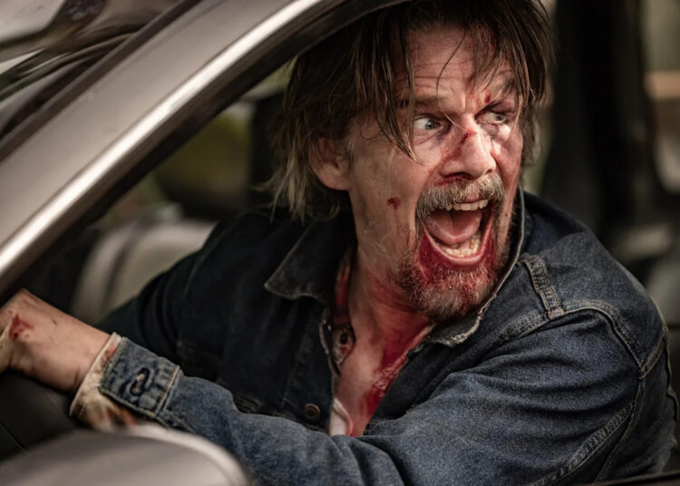 Ethan Hawke é um gênio louco neste noir gloriosamente fora de kilter