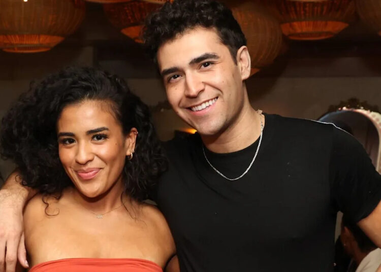 Ezra Sosa & Sister Cry depois que ela foi deixada sair da 34ª temporada