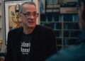 Faz semanas desde que eu assisti histórias esquisitas, e ainda estou pensando naquela cena aleatória de Tom Hanks