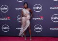 Flau'jae Johnson derruba a reação de 4 palavras ao comentário de Grammy em seu último videoclipe