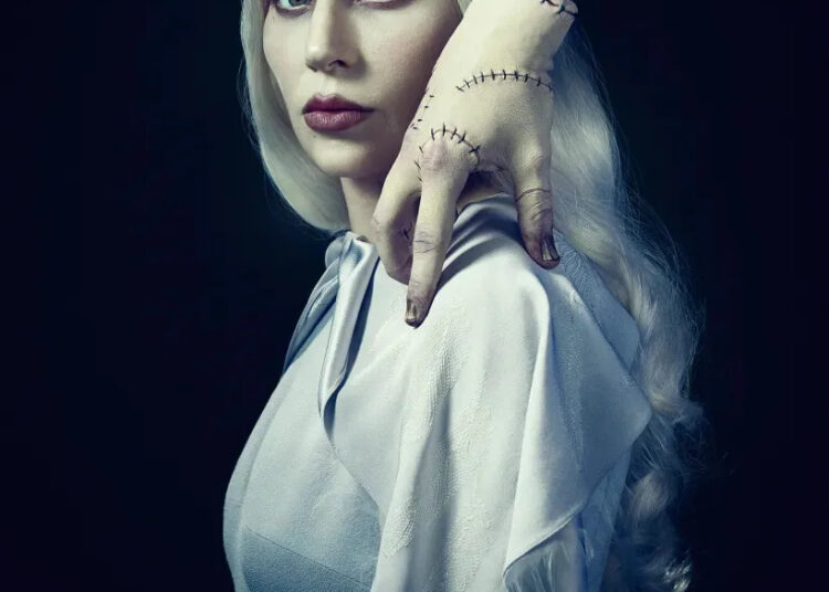 Foto da 2ª temporada de quarta -feira dá a primeira olhada no Rosaline Rotwood de Lady Gaga