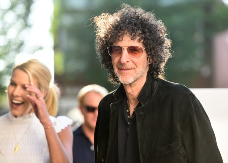 Howard Stern retorna ao SiriusXM, apesar dos rumores