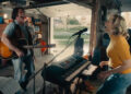 Hugh Jackman e Kate Hudson fazem um time de sonho musical no primeiro trailer de “Song Sung Blue”