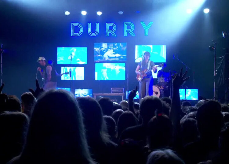 Irmão e irmã de Burnsville ainda seguindo o sonho do rock indie