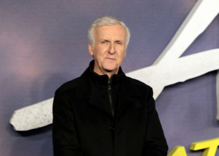 James Cameron lutando para escrever um novo filme do Terminator