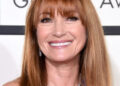 Jane Seymour Wows na foto com a lenda do rock 'seminamente talentosa'