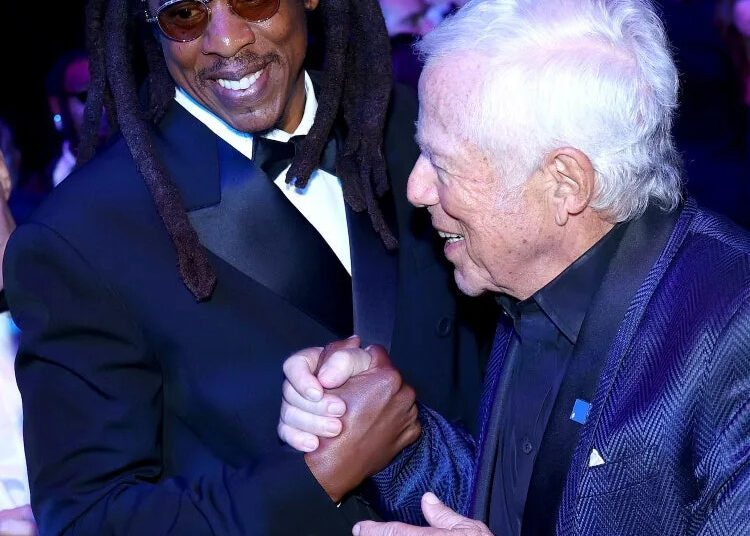 Jay-Z, Meek Mill e mais Ajuda a reforma arrecadar US $ 20 milhões em gala repleta de estrelas