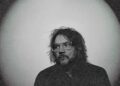 Jeff Tweedy vai muito tempo com a calorosa e generosa 'Twilight Substitua'