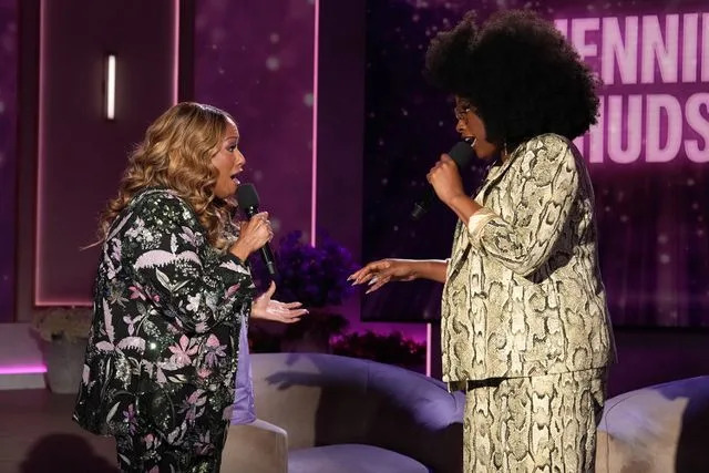 Jennifer Hudson Duets com a estrela original de “Dreamgirls” Jennifer Holliday em 'e estou lhe dizendo que não estou indo' - Assista