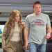 Jennifer Lopez se sente 'como um estranho' em Hollywood em meio à carreira de tanque e ao divórcio de Ben Affleck