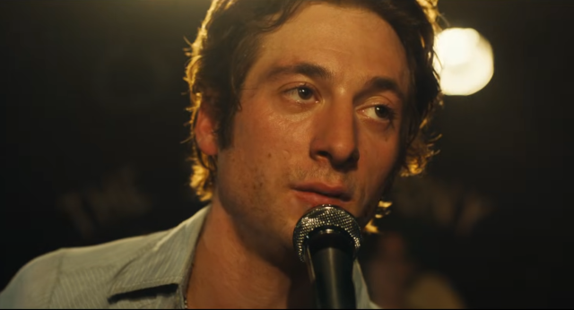 Jeremy Allen White cobre Bruce Springsteen em New Delive Me From Nowhere