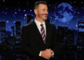 Jimmy Kimmel procura suavizar tensões e mira Trump no primeiro show desde a suspensão da ABC