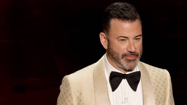 Jimmy Kimmel puxou as ameaças da FCC. É aterrorizante