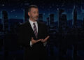 Jimmy Kimmel quebra em lágrimas enquanto fala de Erika Kirk na abertura do monólogo: 'Um momento muito bonito'