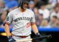 Joe Ryan deu um casco quando os gêmeos caíram para o Kansas City Royals 11-2