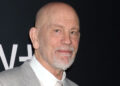 John Malkovich admite o caso com Michelle Pfeiffer