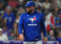 John Schneider, de Blue Jays, ejetou no sexto turno vs. Royals