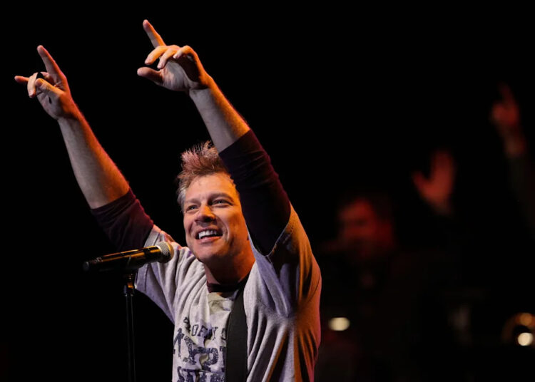 Jon Bon Jovi para receber as honras da Walk of Fame no Count Basie Center em Red Bank
