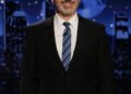 Jon Stewart fala sobre a suspensão ABC de Jimmy Kimmel