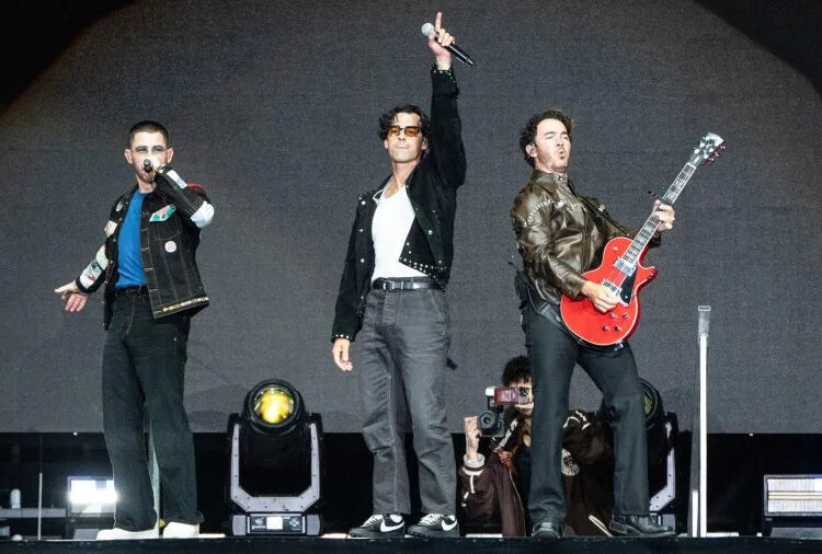 Jonas Brothers anuncia uma parada de turnê em Grand Rapids