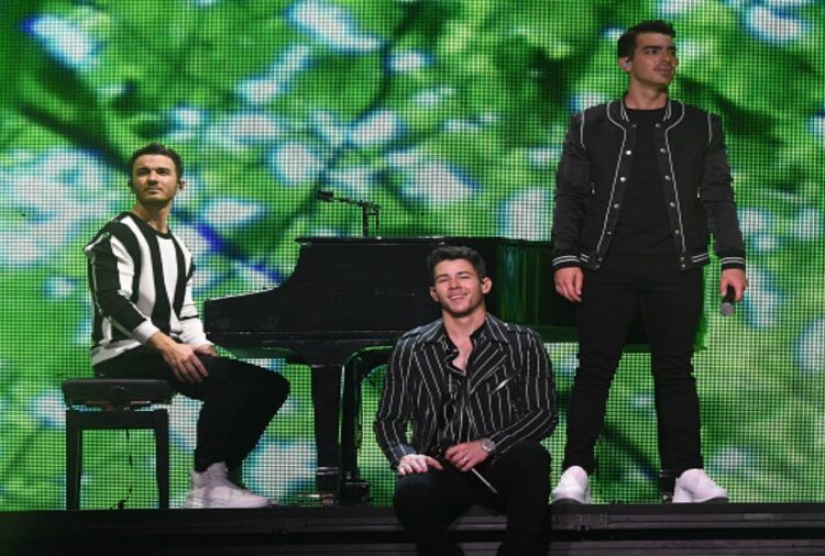 Jonas Brothers trazem uma celebração de 20 anos para Nova Orleans com uma nova turnê
