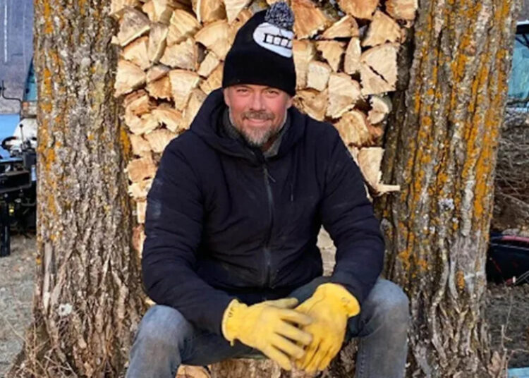 Josh Duhamel diz que está 70% pronto para sobreviver a um apocalipse em seu Minnesota 'Juízes do dia do juízo final'