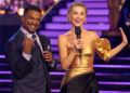 Julianne Hough explica o comentário 'estranho' durante a estréia 'DWTS'
