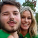 Julie Bowen fica emocionada enquanto deixa seu filho 'doce', filho Oliver, 18, na faculdade pela primeira vez