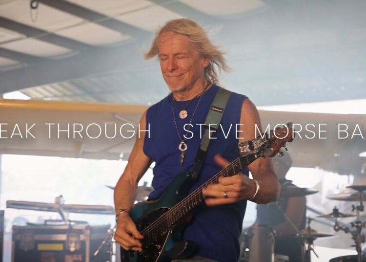 "Juntos, nossa química é mágica": Steve Morse anunciou seu primeiro novo álbum desde que deixou Deep Purple - e está pronto para apresentar Eric Johnson e John Petrucci