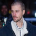 Justin Bieber lança seu novo álbum 'Swag II', relembrando o dia do casamento com Hailey Bieber