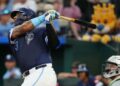 Kansas City Royals pontuam 20 corridas em 27 acertos de franquia em vitória sobre o Blue Jays