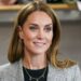 Kate Middleton coloca o cabelo em um pão com um truque inteligente - Video