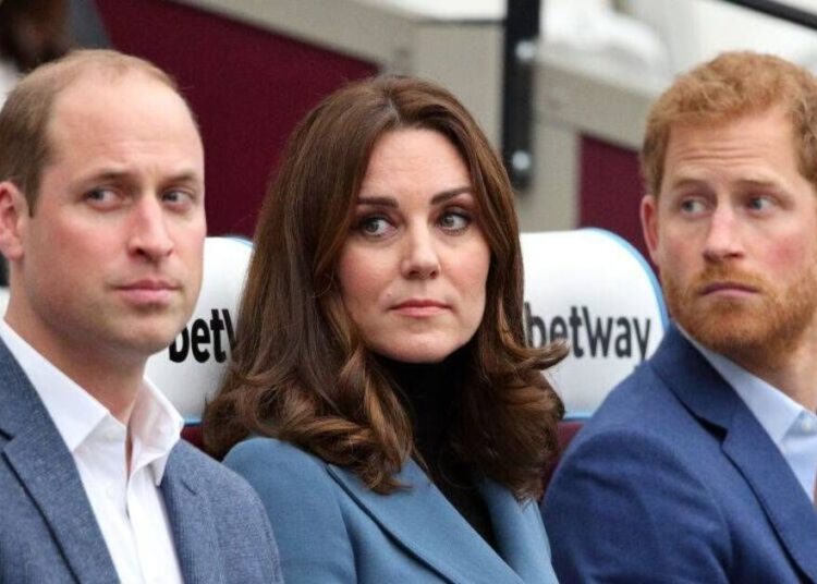 Kate Middleton era 'Bridge' entre Harry e William antes de Feud - Celebrity News - entretenimento