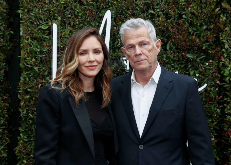 Katharine McPhee e marido David Foster em concerto no Palace Theatre Waterbury