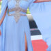 Katherine Kelly Lang atordoa em azul no festival de cinema de Veneza tapete vermelho