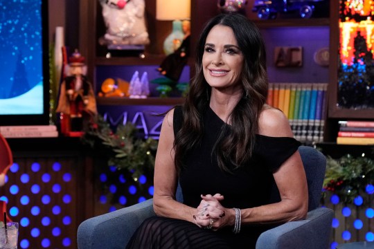 Kyle Richards veste o chapéu Kemo Sabe e segue para as montanhas após a 15ª temporada de Rhobh