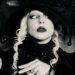 Lady Gaga lança um novo single enorme 'The Dead Dance'; Provoca videoclipe muito esperado • Notícias • Revista DIY